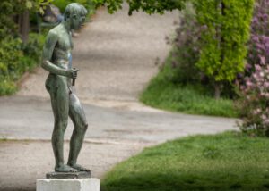 Seitenansicht Speerträger